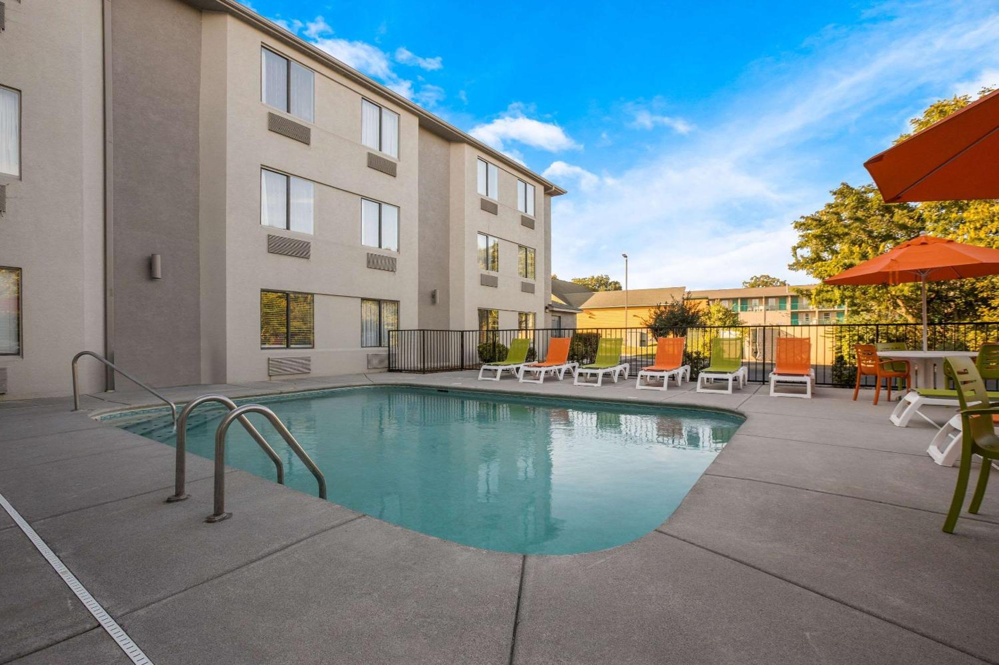 Clarion Pointe Sevierville-Pigeon Forge Exterior photo
